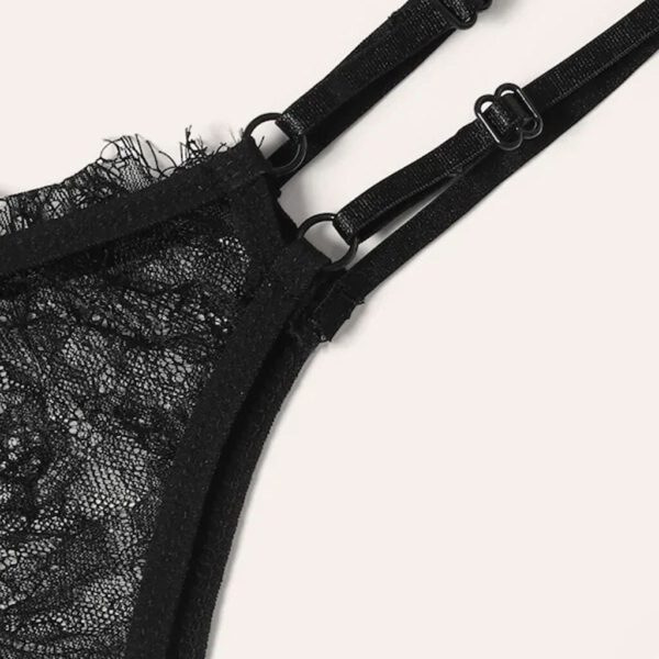 Erotic lingerie sexy Women V-Neck Floral Lace Halter Bra Open black Thong Black Lingerie Set S-2XL crotchless panties 401018